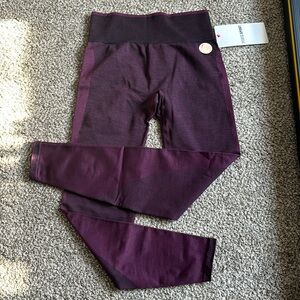 NWT pink seamless workout legging